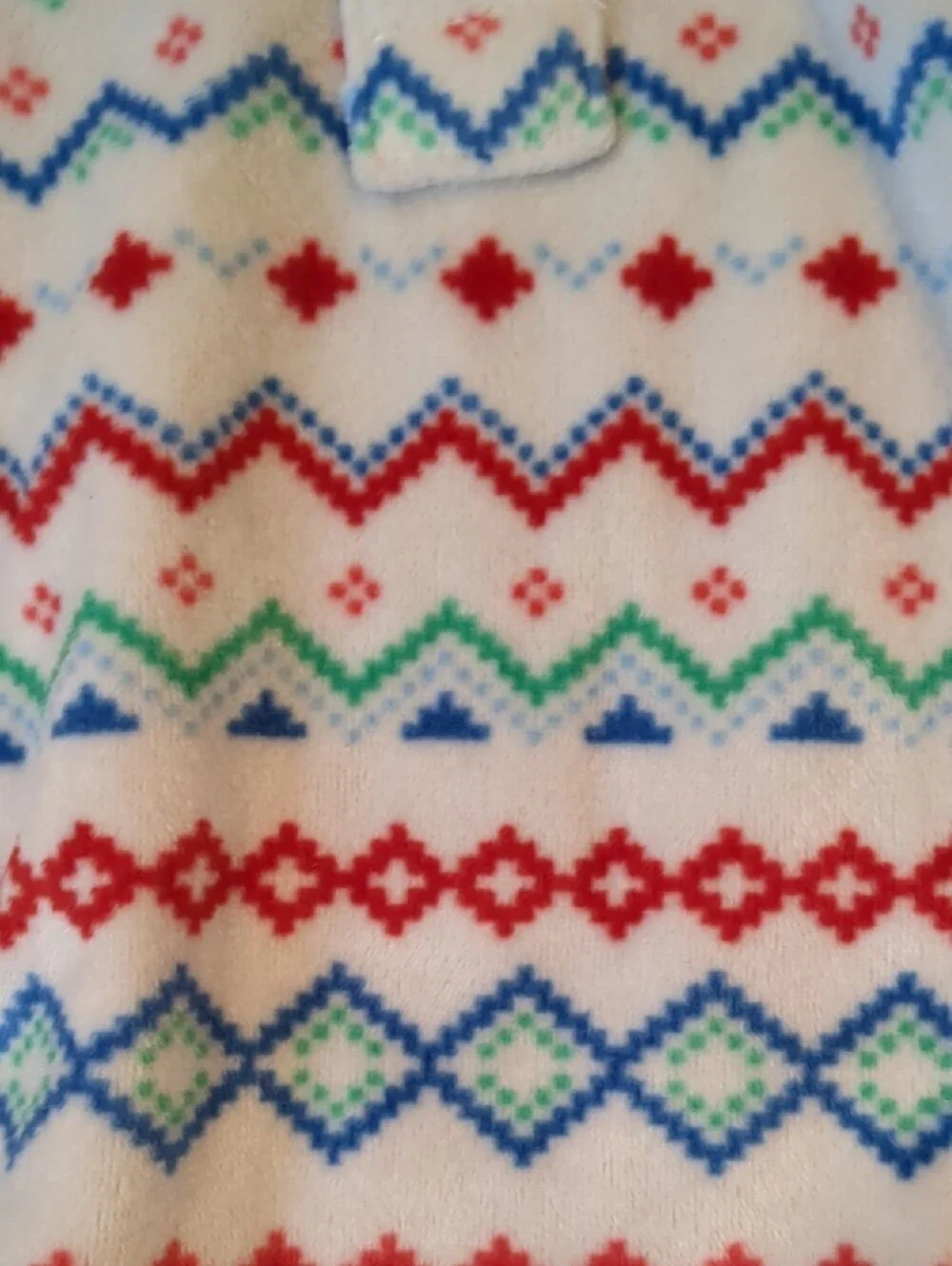 Wondershop White Kids Fair Isle Pajama Set with Red & Blue Pattern